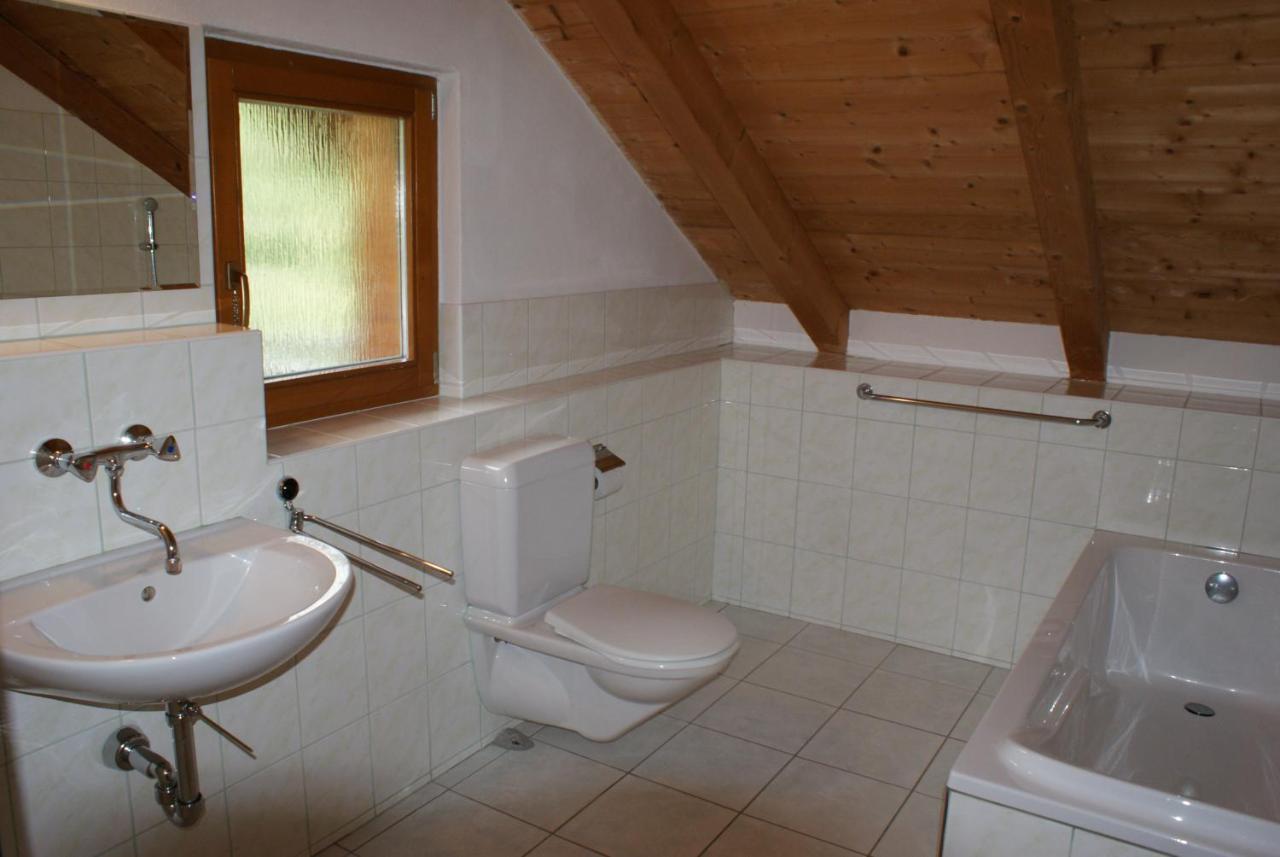 Rustikale Und Grosszuegige Ferienwohnung Kasperske Hory Buitenkant foto