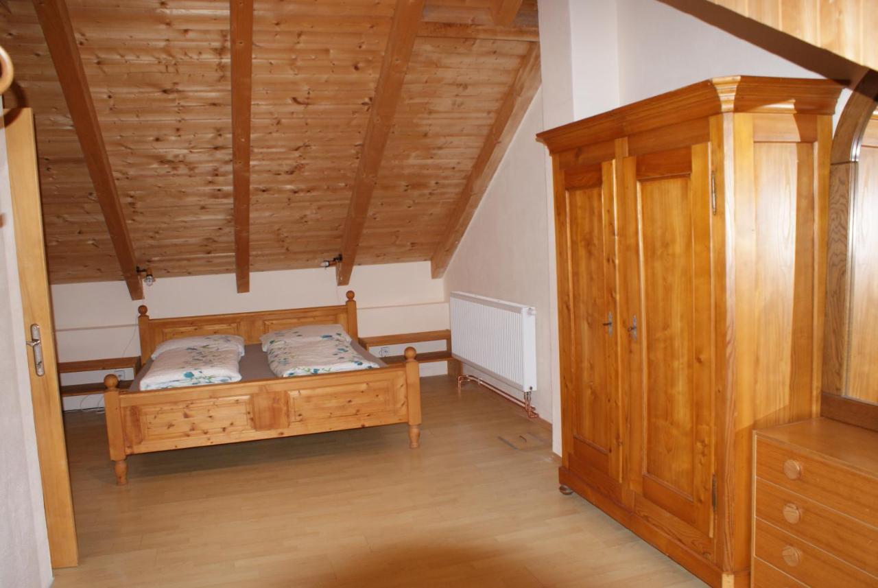 Rustikale Und Grosszuegige Ferienwohnung Kasperske Hory Buitenkant foto